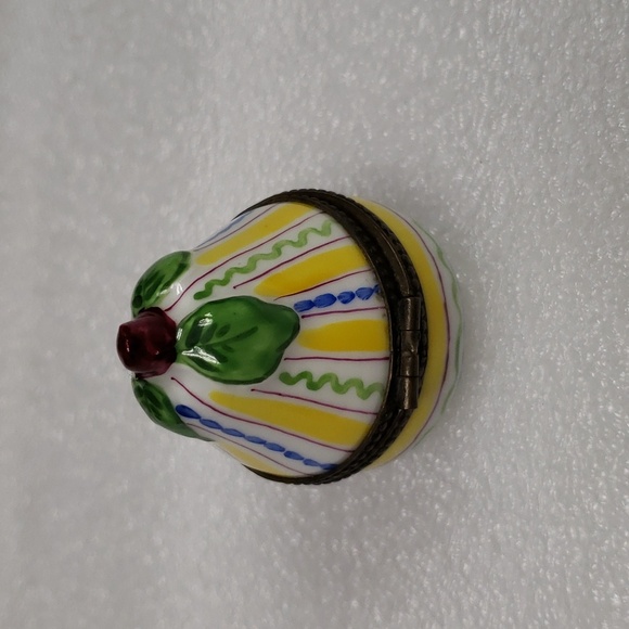 Limoges France Peint Main PV Pear Shaped Porcelain Trinket Box - Picture 4 of 9